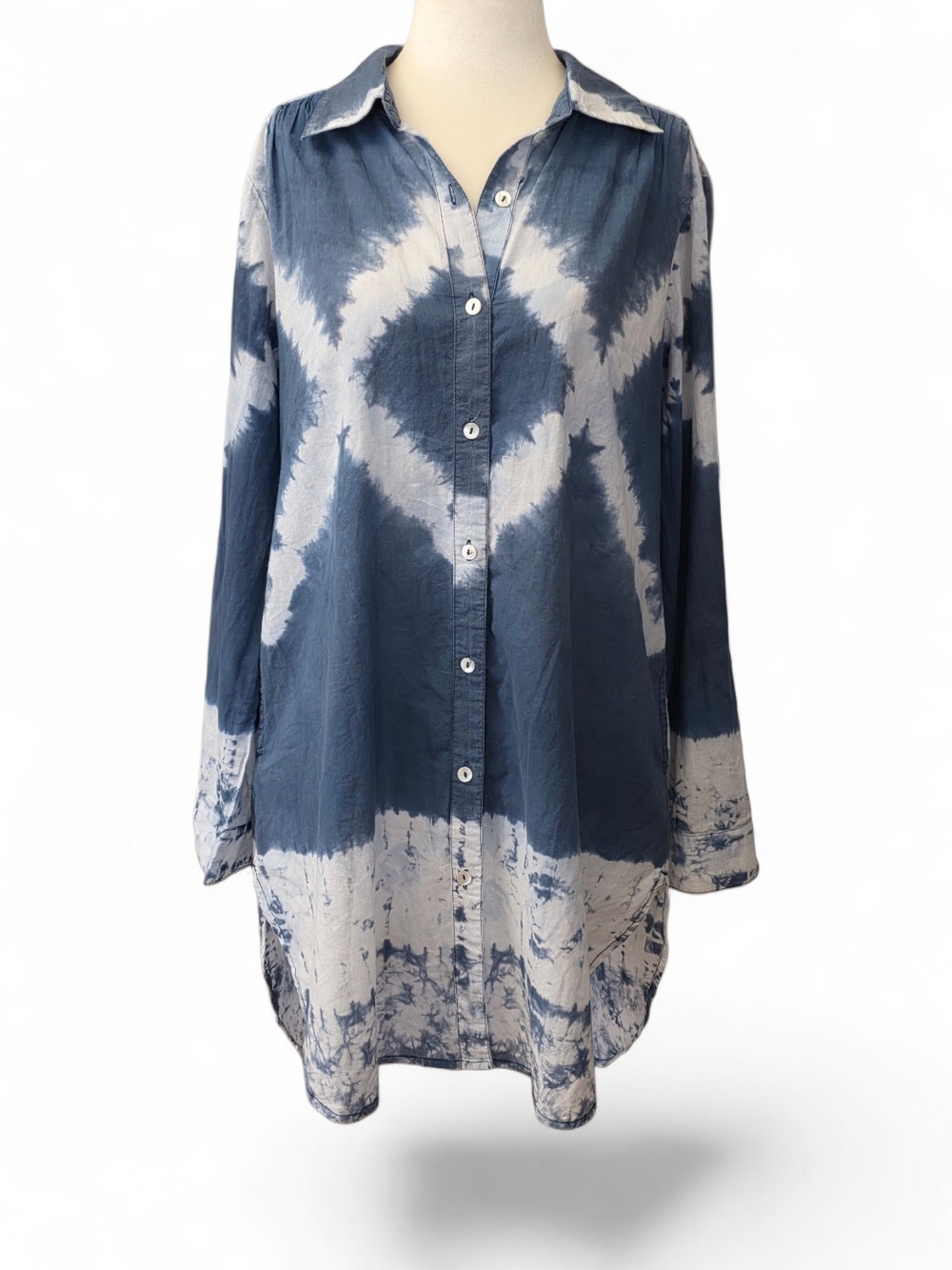Amita Nathan Tie-Dye Button-Front Tunic Shirt - Blue and White With Pockets